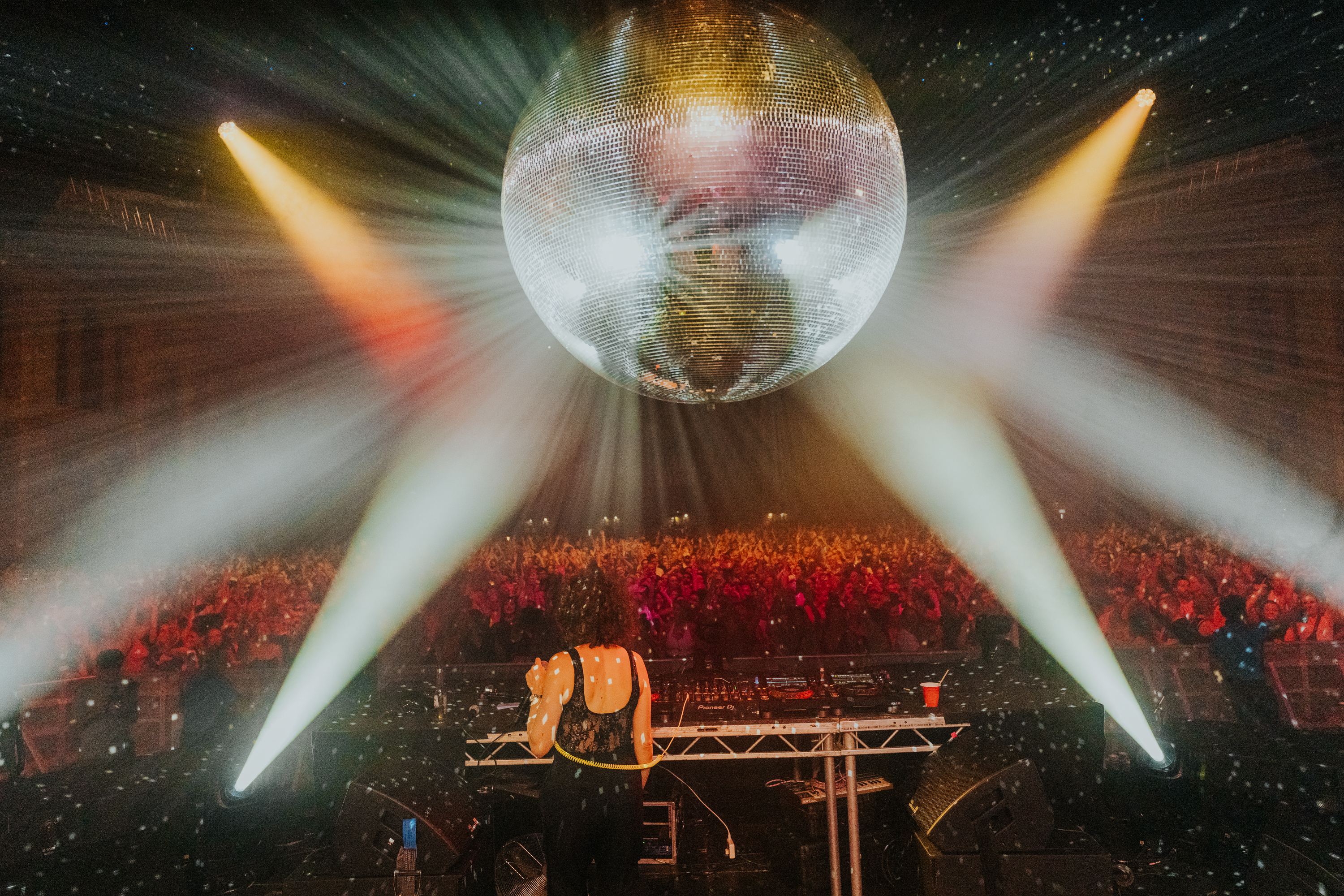 The mirror ball and crossing beams over Alexandra Palace